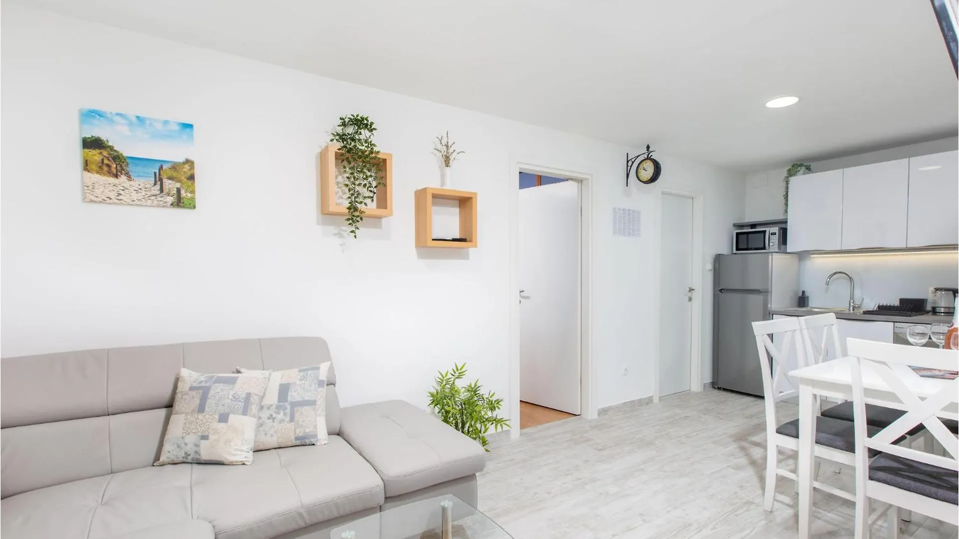Gorgeous Apartment In Krk With Wifi Punat