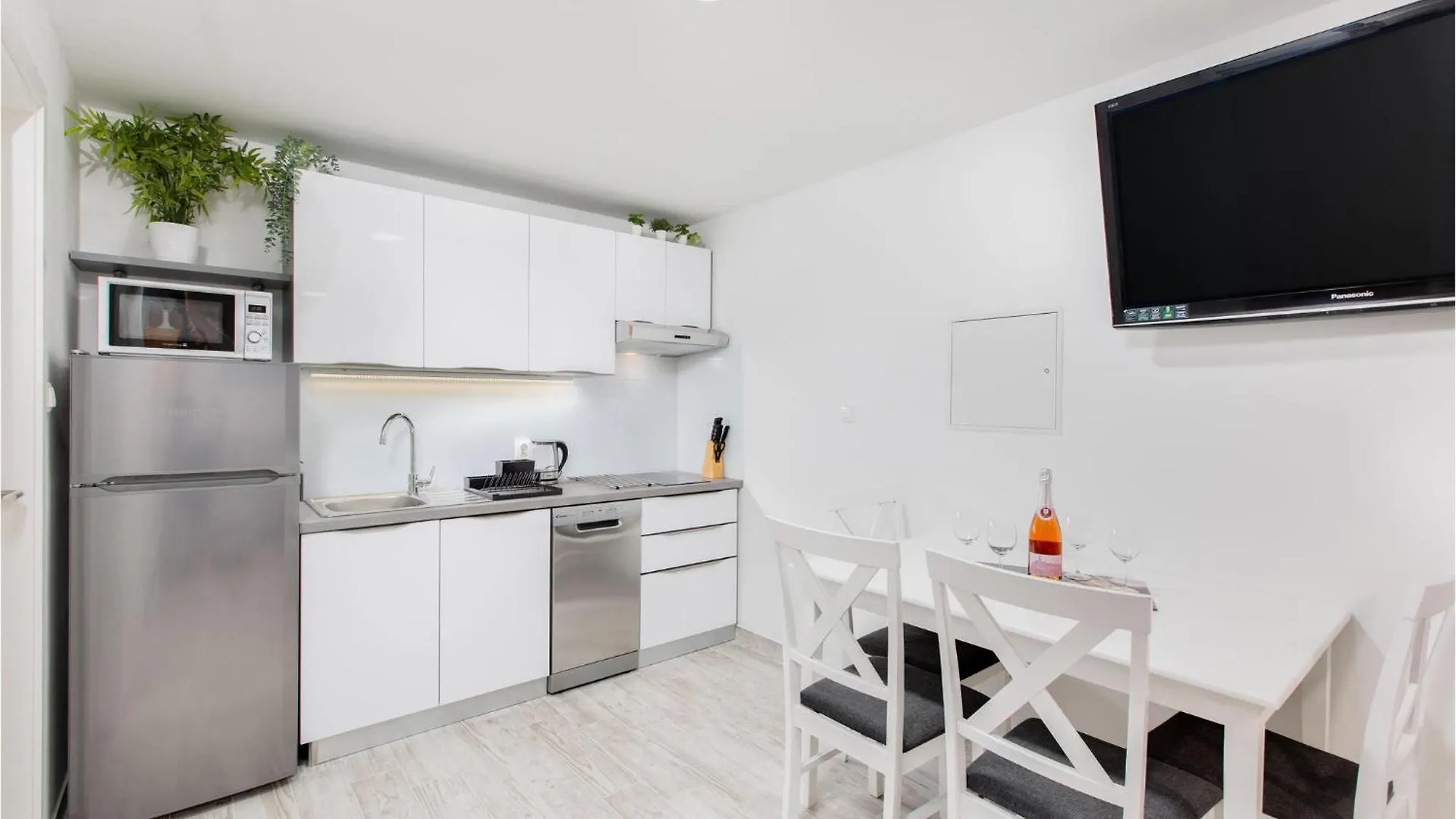 Gorgeous Apartment In Krk With Wifi Punat