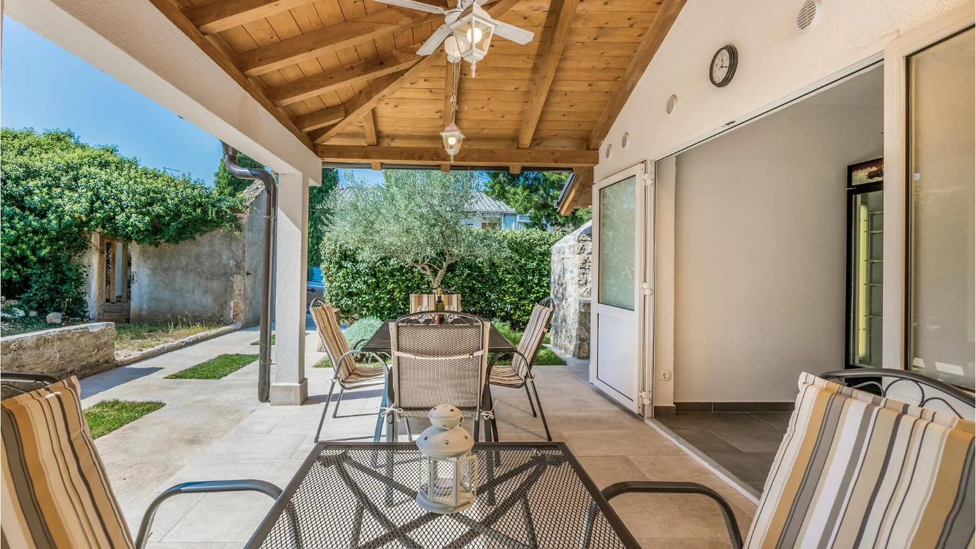 Gorgeous Apartment In Krk With Wifi Punat