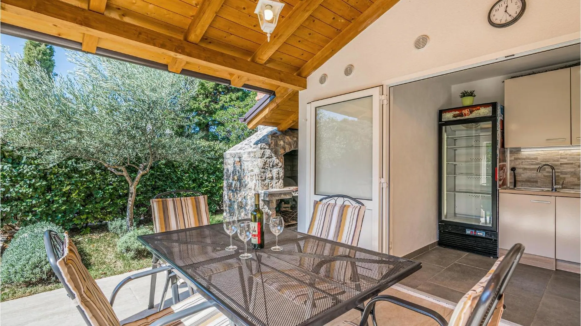 Gorgeous Apartment In Krk With Wifi Punat